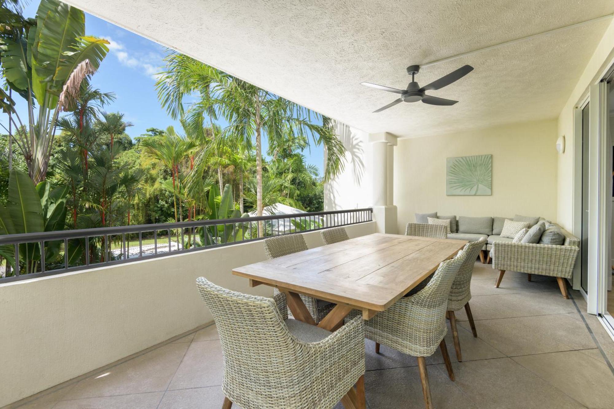 Mandalay Luxury Beachfront Apartments Port Douglas Exteriör bild