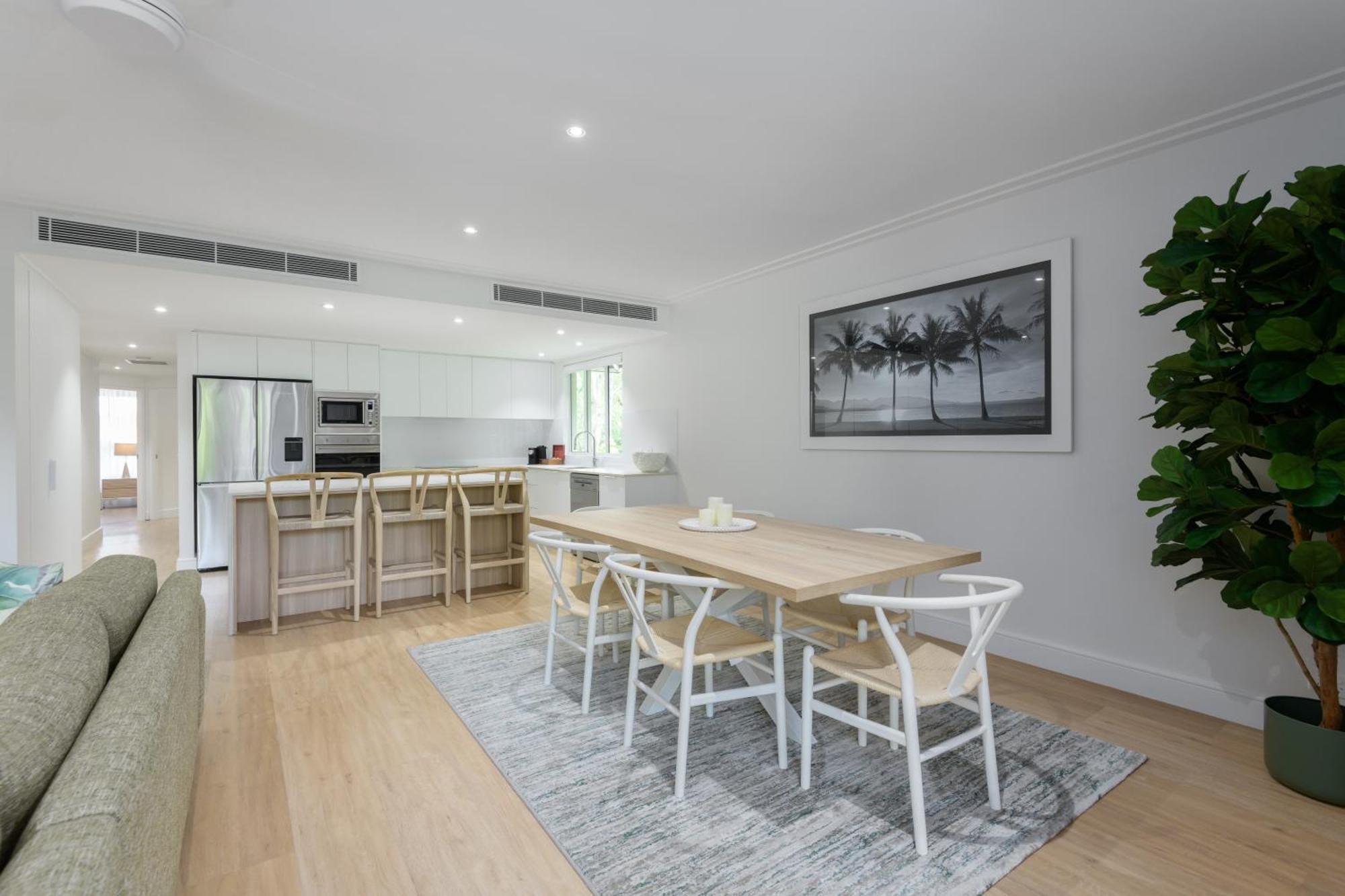 Mandalay Luxury Beachfront Apartments Port Douglas Exteriör bild