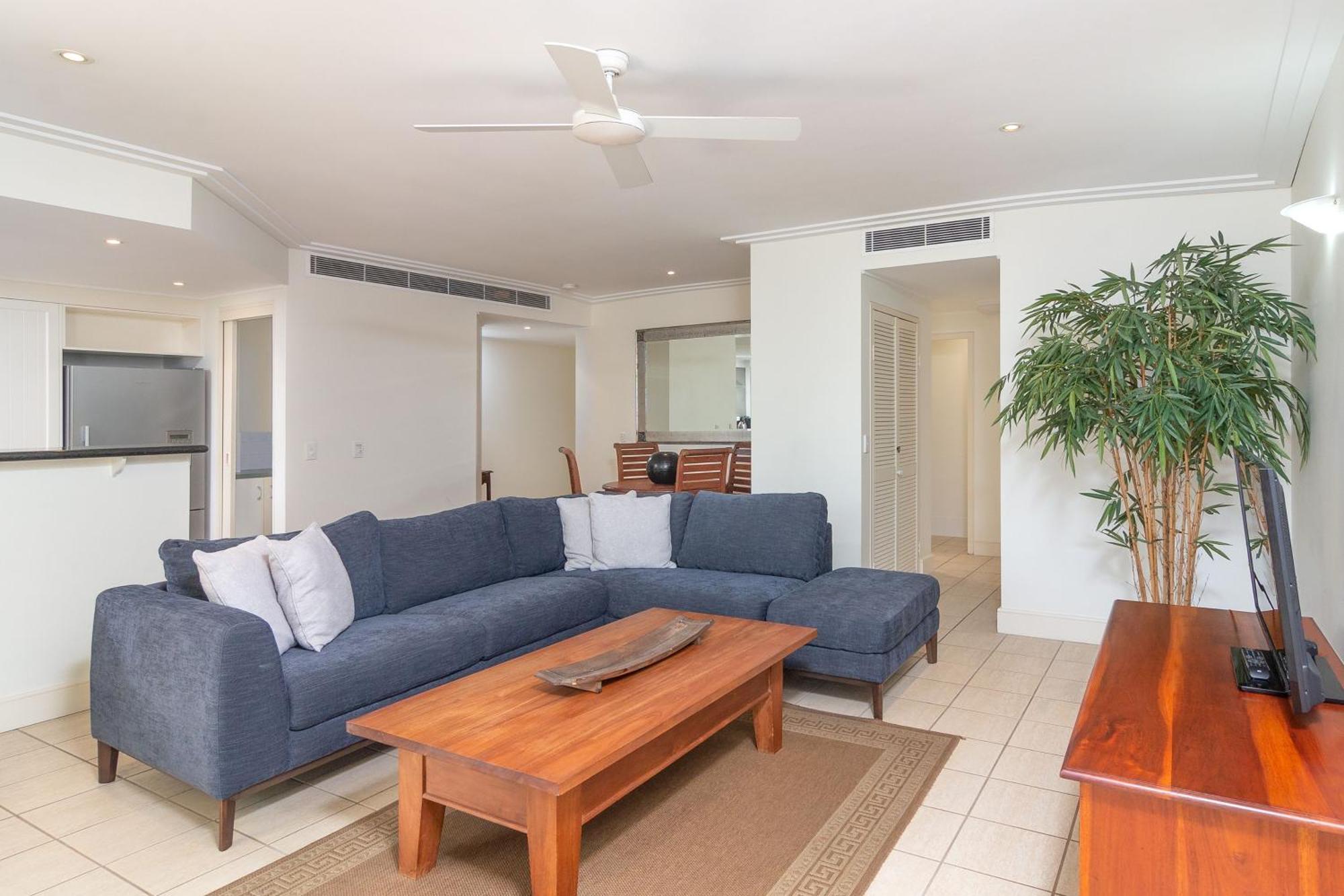 Mandalay Luxury Beachfront Apartments Port Douglas Exteriör bild
